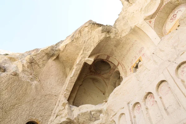 Verwoeste kerk van de grot van de oude in Cappadocië, Turkije — Stockfoto