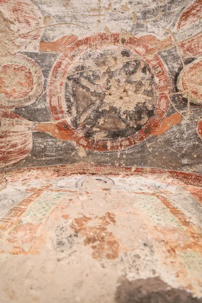 Frescos en una Iglesia Cueva en Zelve Valley, Capadocia — Foto de Stock