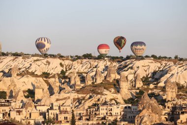 Sıcak hava balonları bitti Göreme şehir