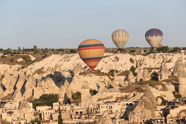 Sıcak hava balonları bitti Göreme şehir