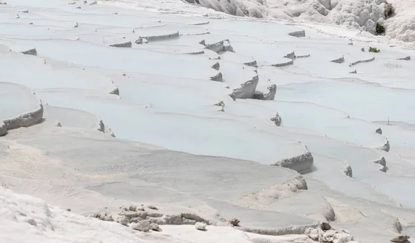 Travertines itt: Pamukkale — Stock Fotó