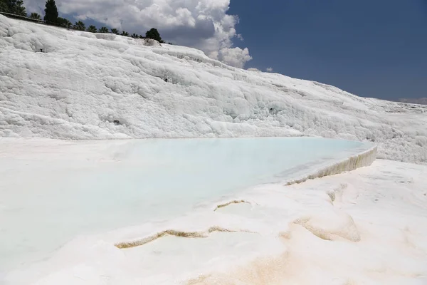 Τραβερτίνες στην Pamukkale — Φωτογραφία Αρχείου