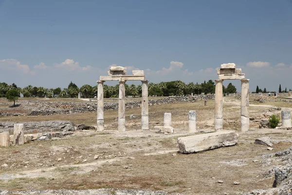 Ruinen in Hierapolis antike Stadt, Türkei — Stockfoto