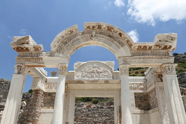 Templo de Adriano em Éfeso Cidade Antiga — Fotografia de Stock