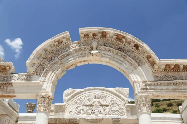 Templo de Adriano en Éfeso Ciudad Antigua —  Fotos de Stock