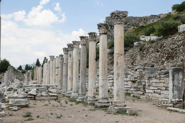 Columnas en Éfeso Ciudad Antigua — Foto de Stock