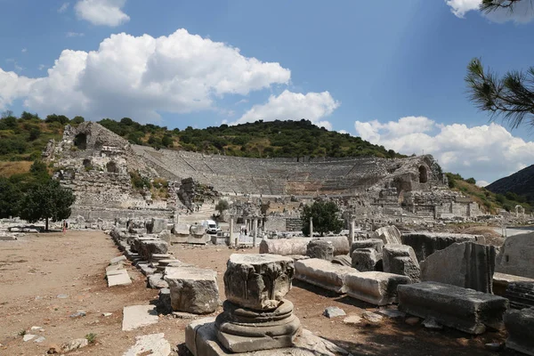 Efes Antik Kenti büyük tiyatro — Stok fotoğraf