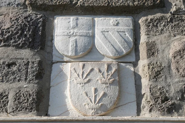 Símbolos de caballero en el castillo de Bodrum — Foto de Stock