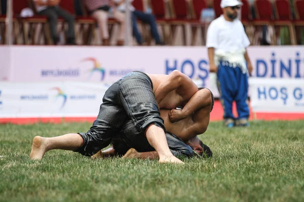 Istanbul'güreş petrol