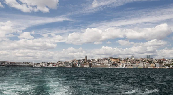 Karakoy e Torre di Galata nella città di Istanbul — Foto Stock