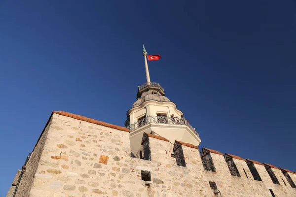 Mädchenturm in der Bosporus-Straße, Istanbul — Stockfoto