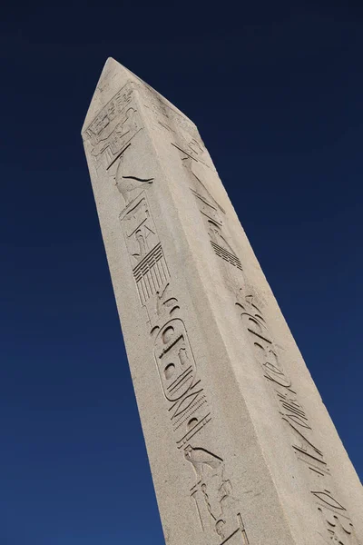 Obelisco de Teodosio en la ciudad de Estambul — Foto de Stock