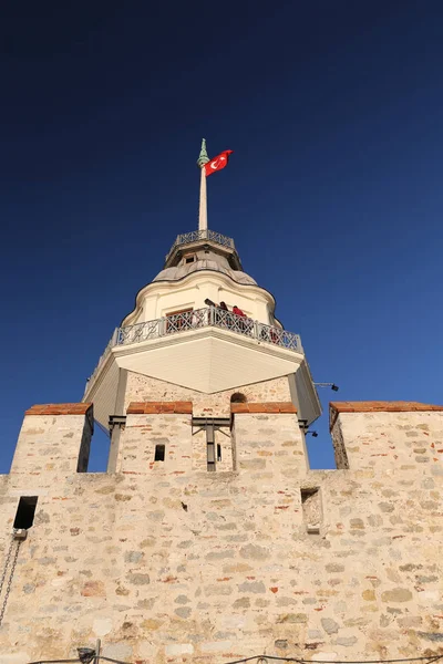 Κορασίδες πύργο σε Βόσπορος, Κωνσταντινούπολη — Φωτογραφία Αρχείου