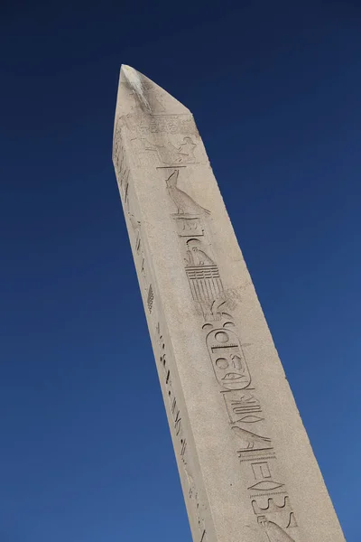 Obelisco de Teodosio en la ciudad de Estambul — Foto de Stock