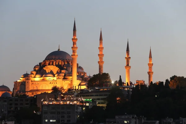 Suleymaniye мечеть в Стамбулі міста — стокове фото