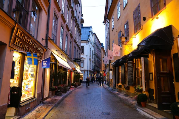 Улица в Gamla Stan, Stockholm, Sweden — стоковое фото