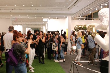 Contemporary Istanbul 12 sürümü