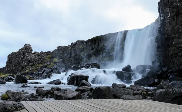 Oxararfoss vattenfall i Thingvellir nationalpark, Island — Stockfoto