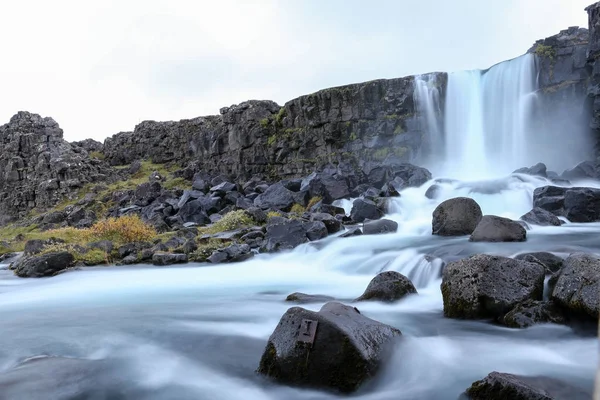 Cachoeira Oxarfoss no Parque Nacional Thingvellir, Islândia — Fotografia de Stock