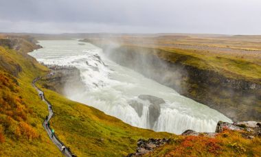 İzlanda 'da Gullfoss şelalesi