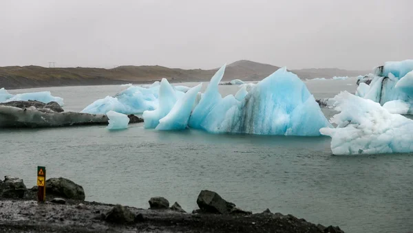 Buzdağları Jokulsarlon buzul nehir Lagoon, İzlanda — Stok fotoğraf