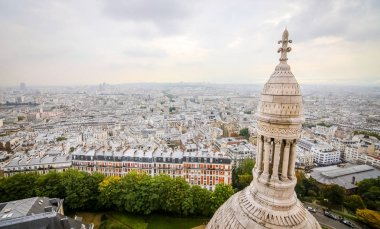 Sacre Coeur Bazilikası'na görünümünden Paris