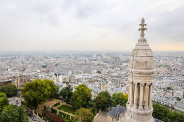 Sacre Coeur Bazilikası'na görünümünden Paris