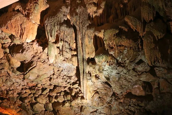 Formations en Damlatas Cave, Alanya, Antalya, Turquie — Photo