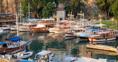 Antalya Limanı, Türkiye'de tekneler