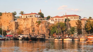 Antalya Limanı, Türkiye'de tekneler