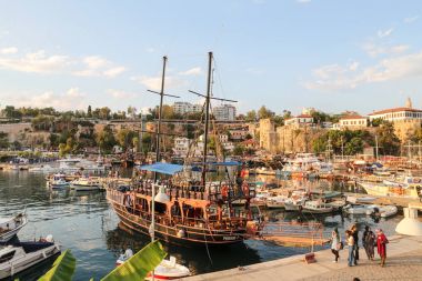 Antalya Limanı, Türkiye'de tekneler