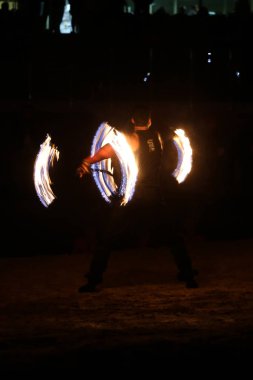 Ateş gösterisi sırasında Istanbul Superenduro Şampiyonası 