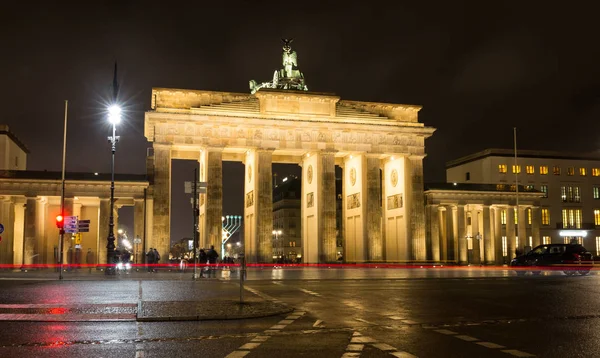 Brandenburg gate en Berlín, Alemania — Foto de Stock