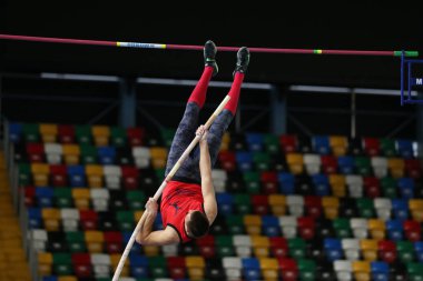 Türkiye Atletizm Federasyonu kapalı Atletizm rekor denemesi yarış
