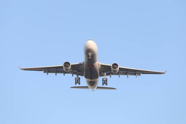 İniş uçak yaklaşım