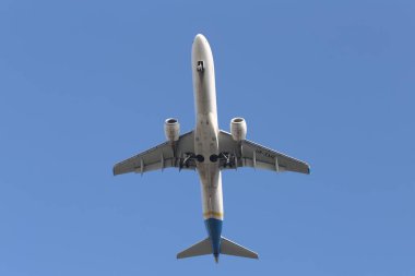 İniş uçak yaklaşım