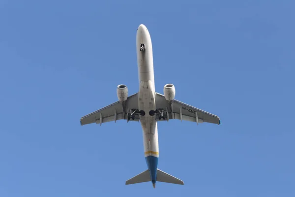 Letadlo přístup k přistání — Stock fotografie