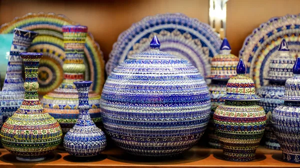Cerâmica turca em Grand Bazaar, Istambul, Turquia — Fotografia de Stock