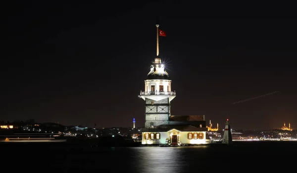 Věž Panny v Istanbulu, Turecko — Stock fotografie