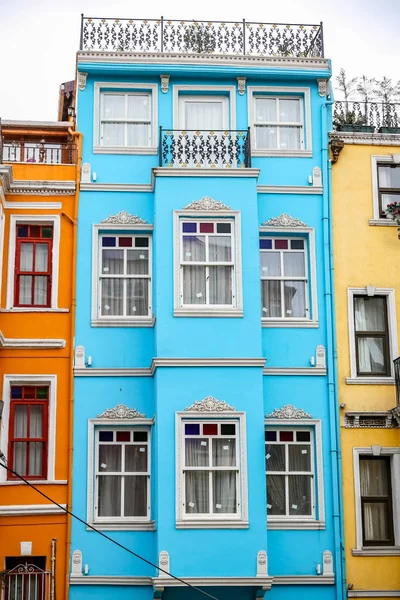 Oude huizen Fener district, Istanbul, Turkije — Stockfoto