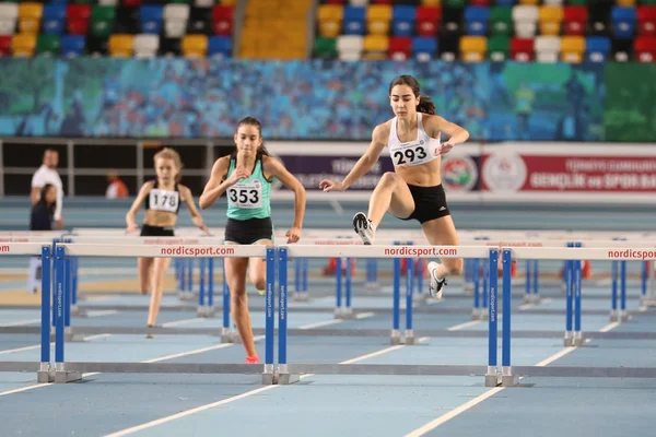 Türkischer Leichtathletikverband olympischer Schwellenhallenwettbewerb — Stockfoto