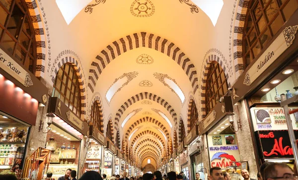 Gewürzbasar in Istanbul, Türkei — Stockfoto