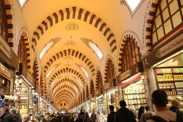Bazar s kořením v Istanbulu, Turecko — Stock fotografie