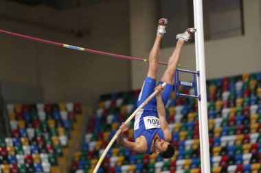 Türkiye Atletizm Federasyonu Olimpiyat eşik kapalı rekabet