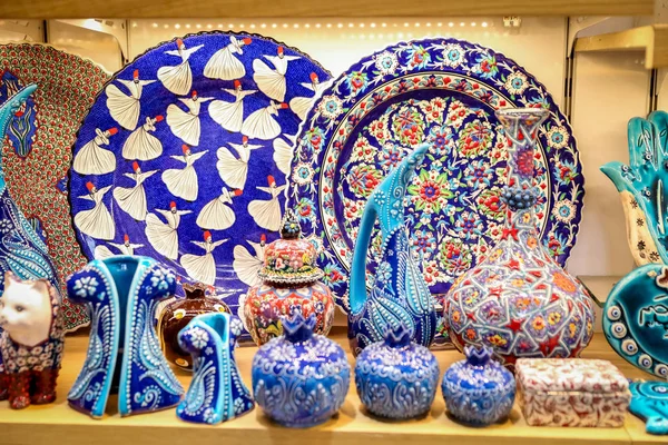 Turecká keramika v Velký bazar, Istanbul, Turecko — Stock fotografie