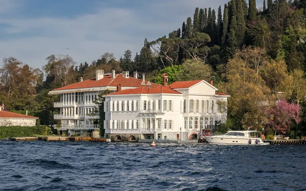 Edifici nella città di Istanbul, Turchia — Foto Stock