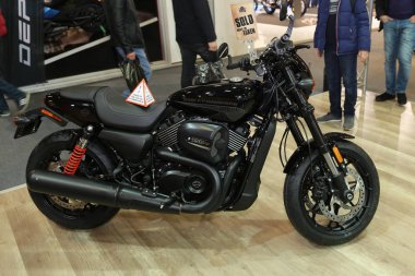 Istanbul, Türkiye - 25 Şubat 2018: Harley-Davidson Motosiklet Motobike Istanbul Istanbul Sergi Sarayı'ekranda