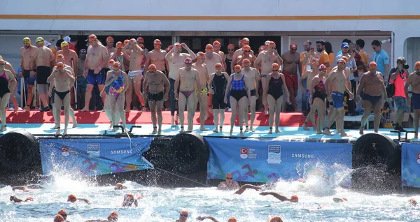 Samsung Bosphorus Cross Continental Swimming Competition 2019 — Stock Photo, Image