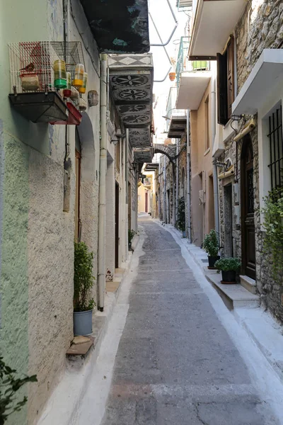 Rua tradicional em Pyrgi, Ilha de Chios, Grécia — Fotografia de Stock