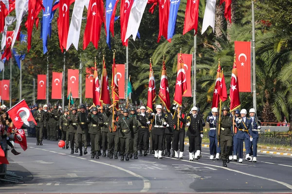 29 октября Празднование Дня Республики Турции — стоковое фото